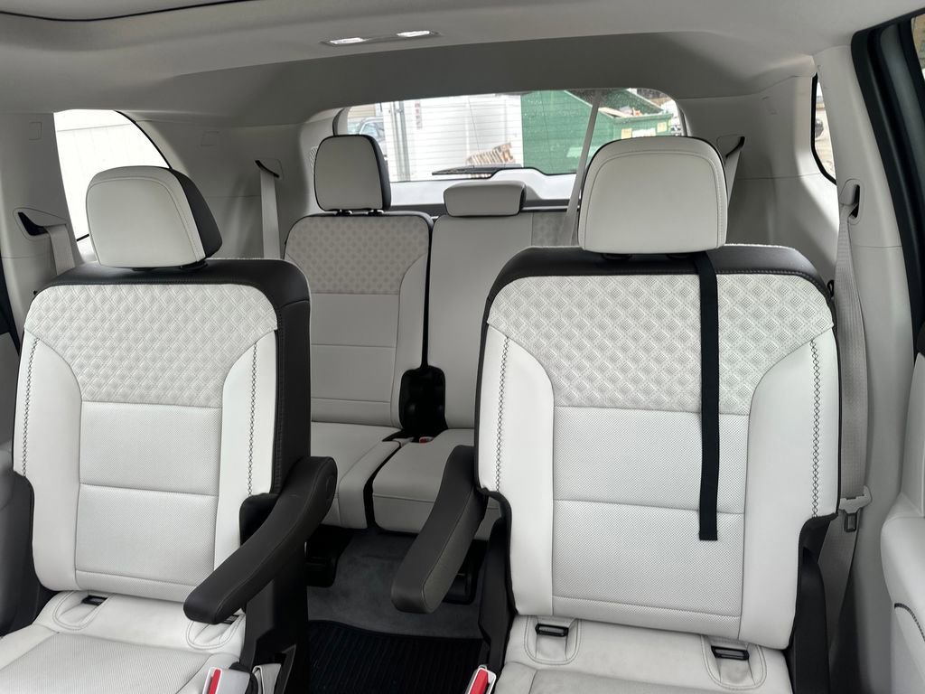 Used 2025 GMC Acadia Denali w/ Super Cruise Package AWD/4WD image 19