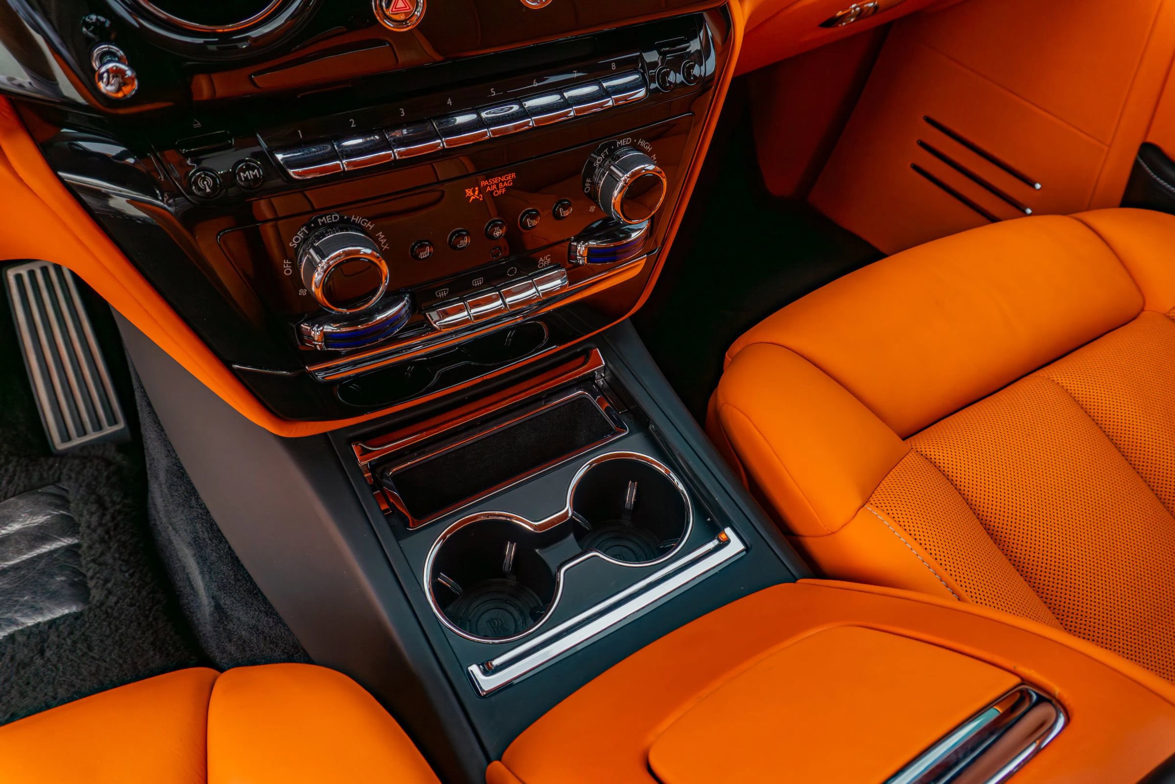 Used 2018 Rolls-Royce Phantom Sedan RWD image 72