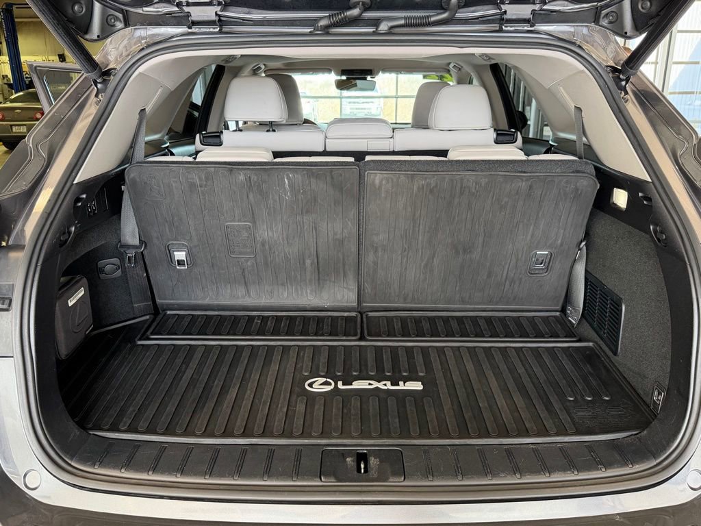 Used 2022 Lexus RX 350L Premium w/ Premium Package image 42