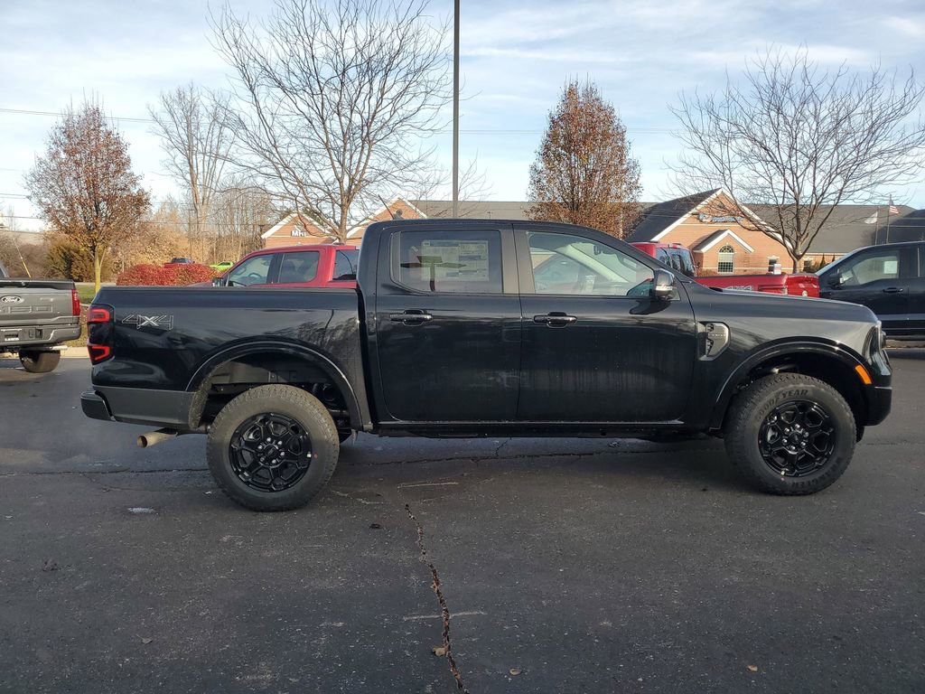 New 2025 Ford Ranger Lariat w/ Black Appearance Package image 35