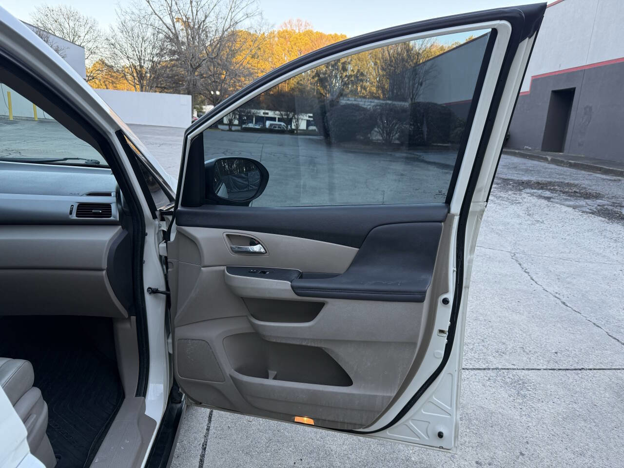 Used 2016 Honda Odyssey EX-L image 37