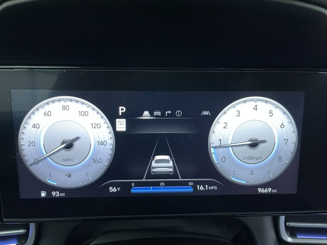 Used 2024 Hyundai Elantra SEL w/ Convenience Package image 18