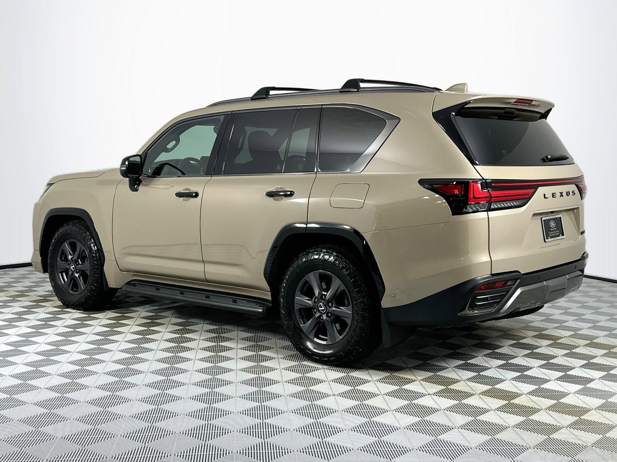 Used 2025 Lexus LX 700h Overtrail AWD/4WD image 7