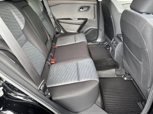 Used 2023 Nissan Rogue SV AWD/4WD image 23