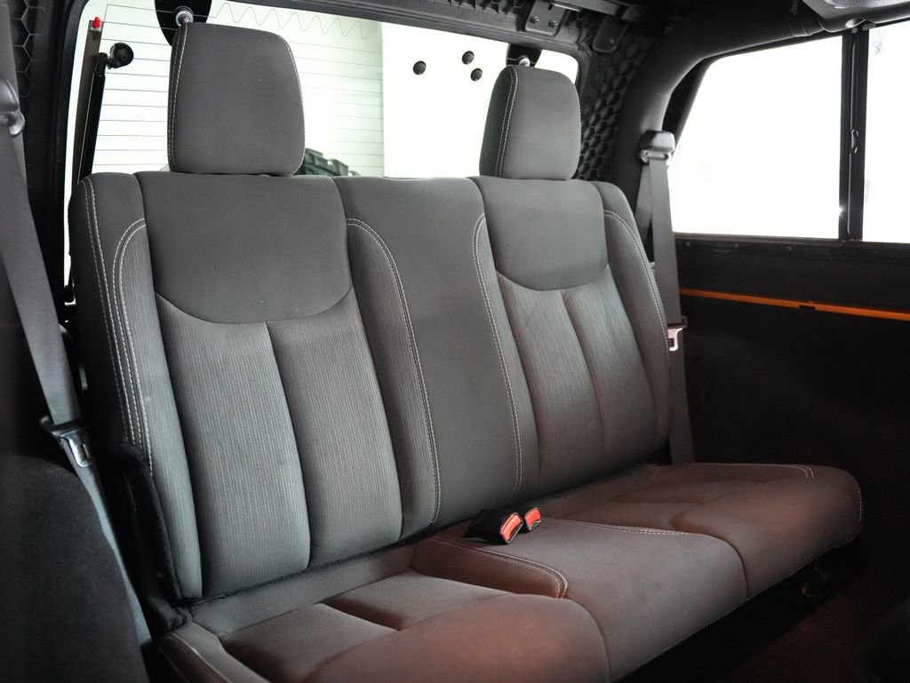 Used 2014 Jeep Wrangler Rubicon w/ Power Convenience Group AWD/4WD image 32