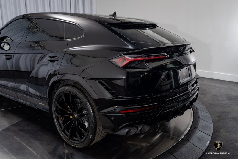 Used 2024 Lamborghini Urus S image 15