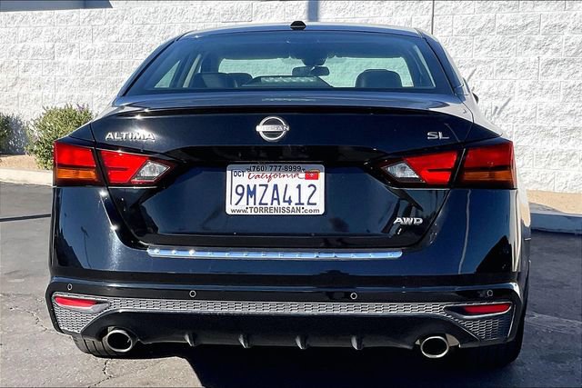 Used 2023 Nissan Altima 2.5 SL image 3
