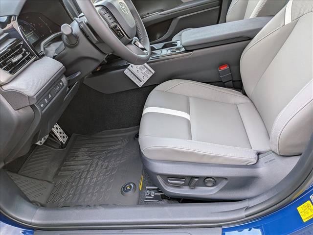New 2026 Toyota Camry SE FWD image 4