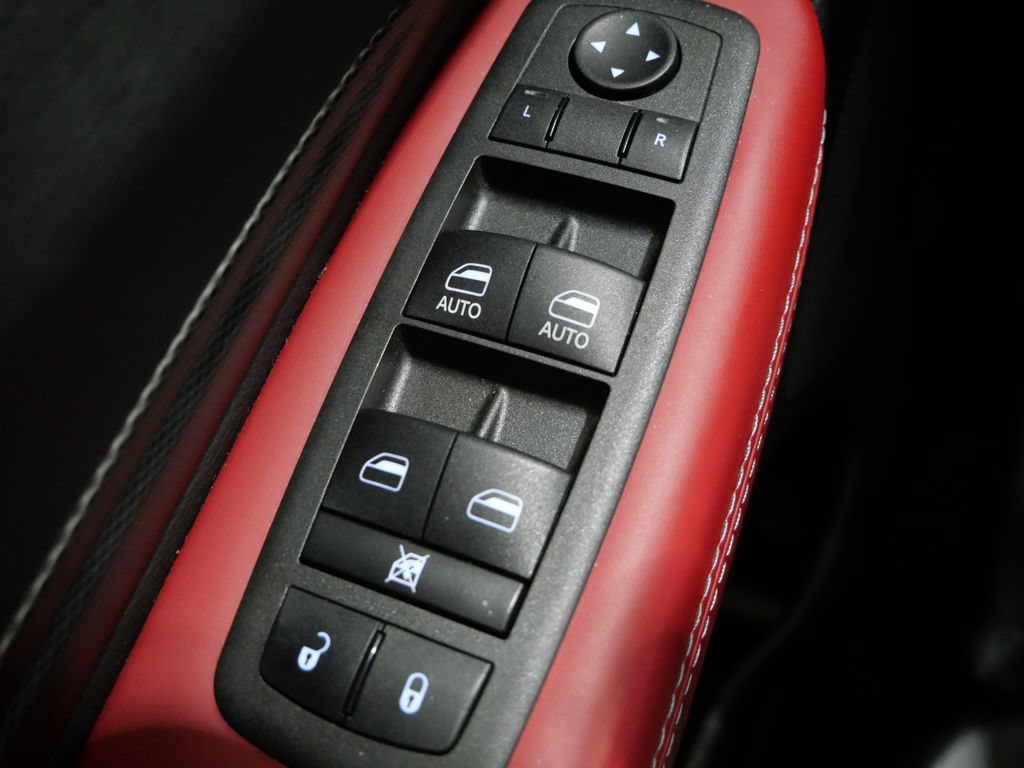 Used 2022 Dodge Durango R/T w/ Tow 'N Go Package AWD/4WD image 14