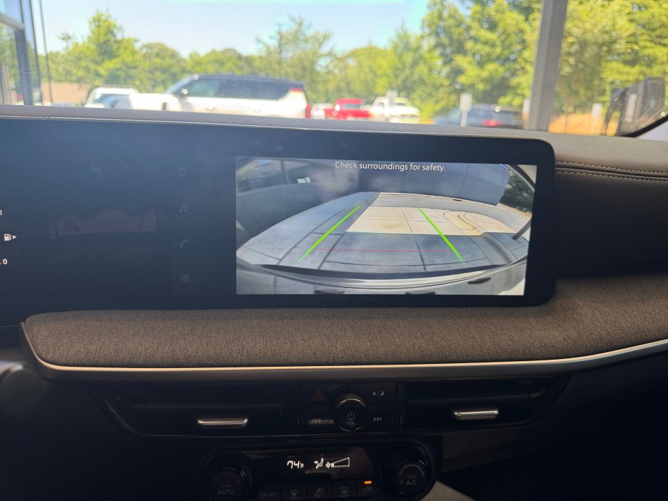 Certified 2026 Nissan Kicks SV FWD image 23