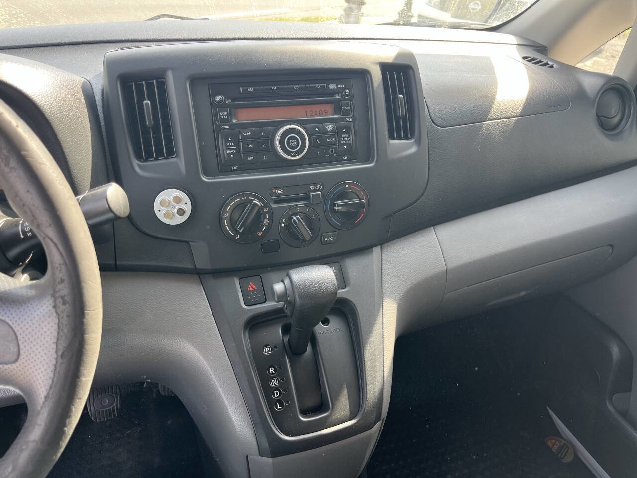 Used 2017 Nissan NV200 S image 15