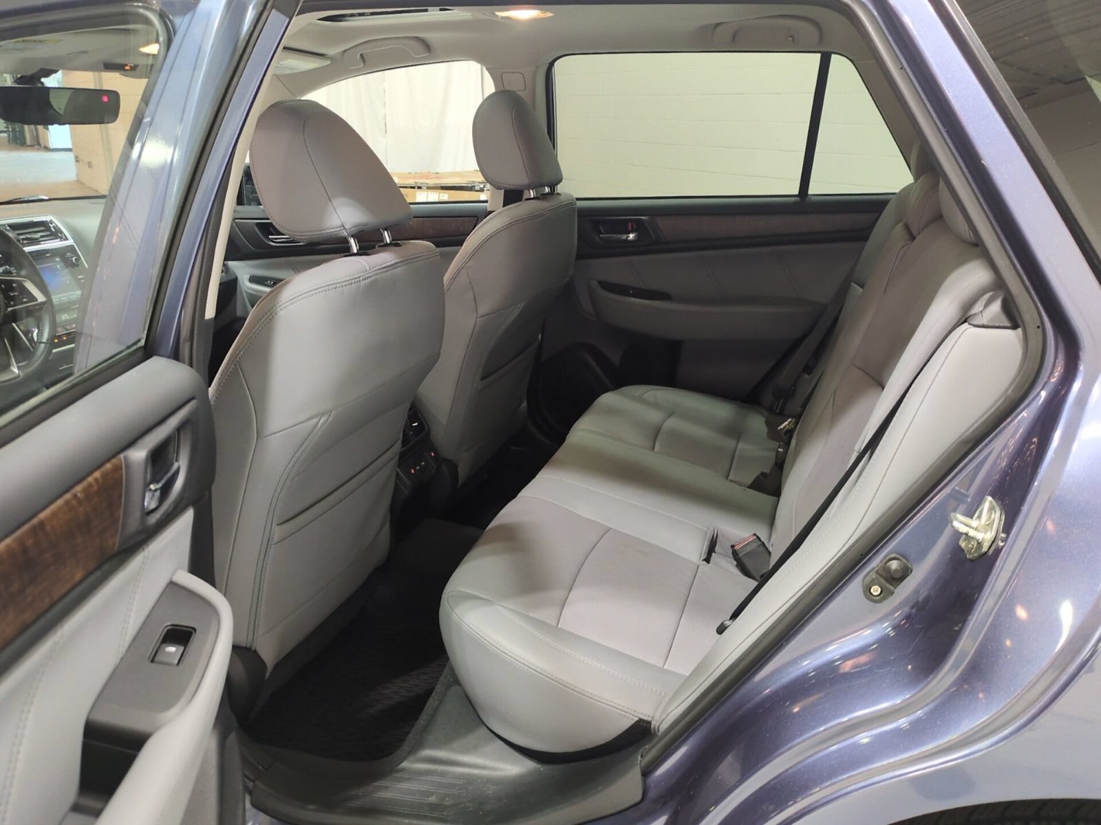 Used 2018 Subaru Outback 2.5i Limited AWD/4WD image 15