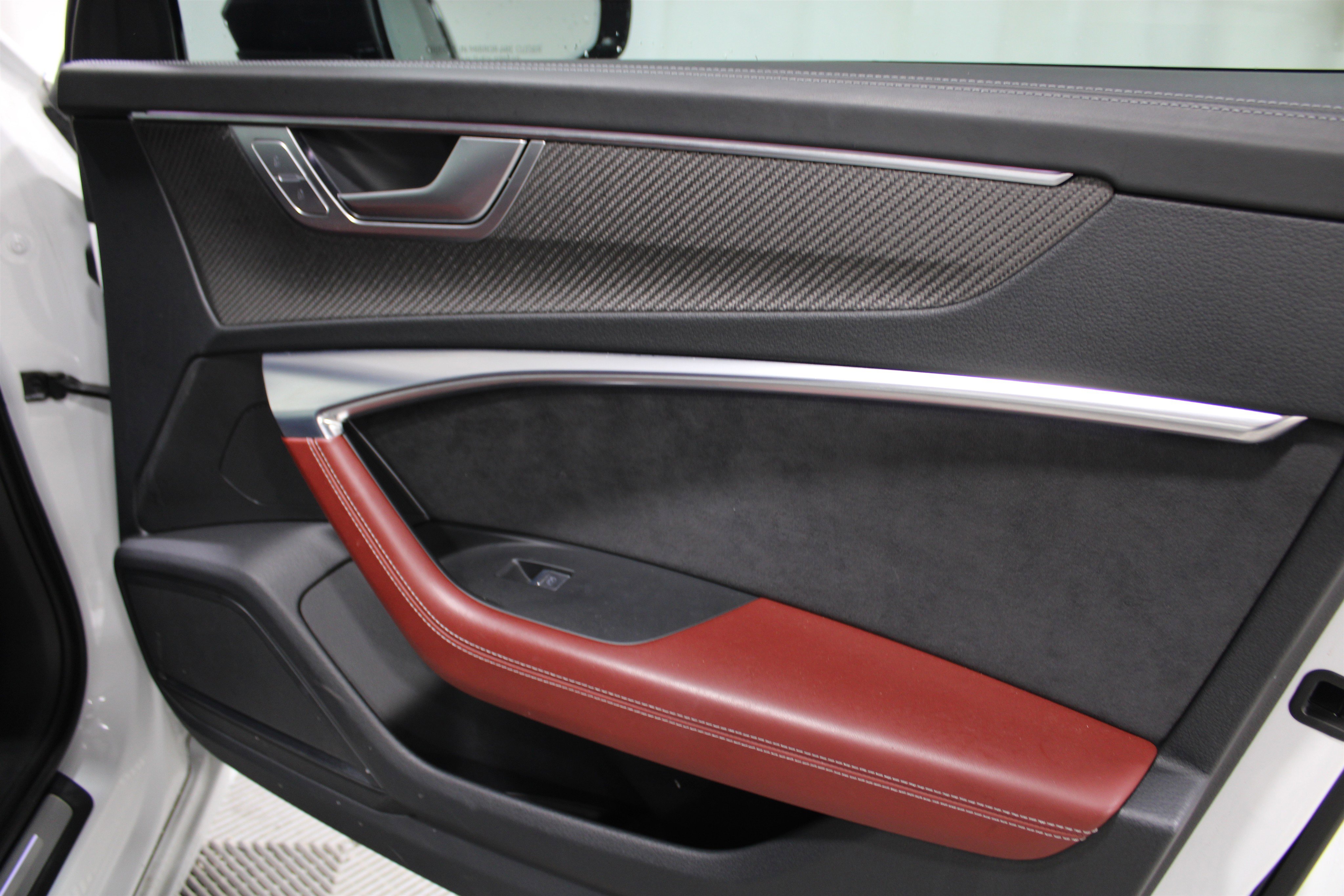 Used 2022 Audi S6 Prestige image 25