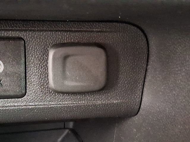 Certified 2023 Buick Encore GX Preferred w/ Cold Weather Comfort Package image 27