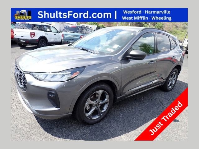 Used 2023 Ford Escape ST-Line w/ Tech Pack #1 AWD/4WD image 1