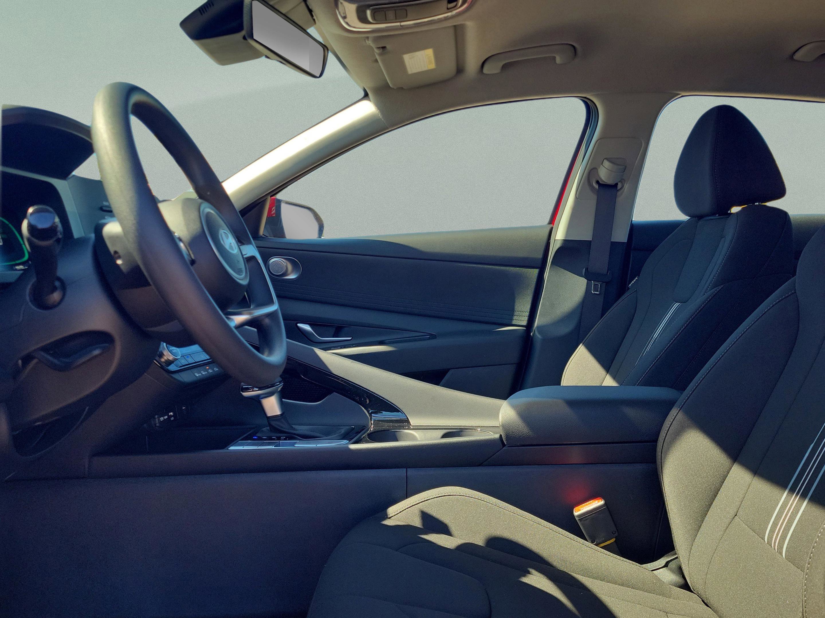 New 2026 Hyundai Elantra Blue image 20