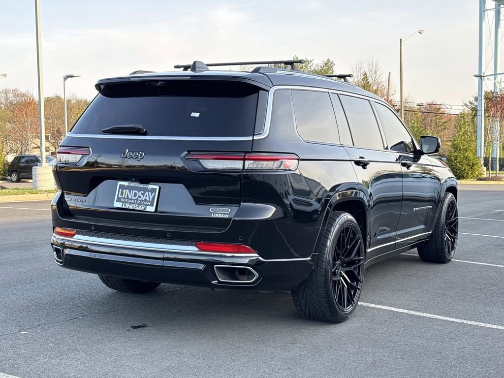 Used 2021 Jeep Grand Cherokee L Overland w/ Luxury Tech Group IV AWD/4WD image 3