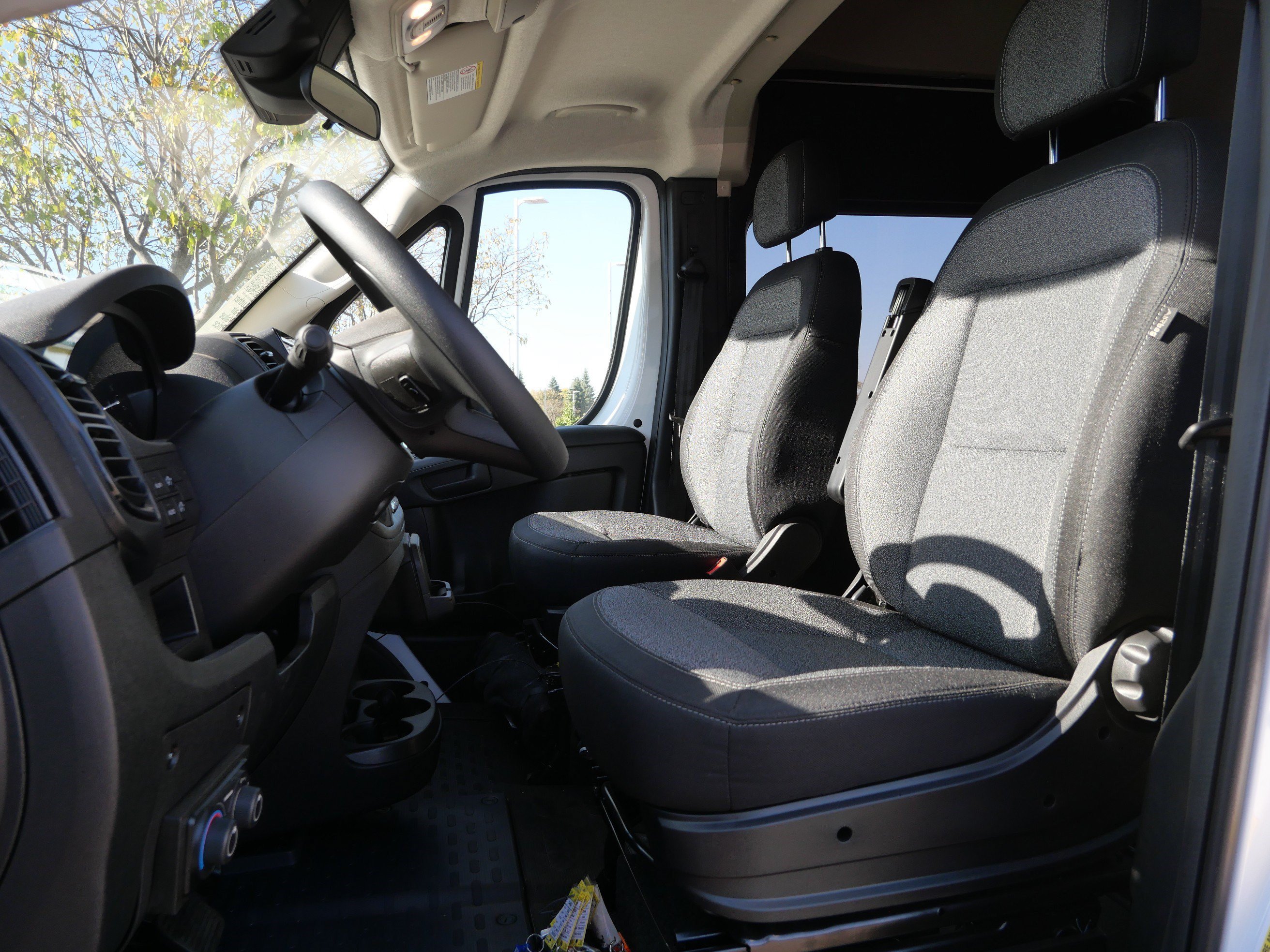 New 2026 RAM ProMaster 2500 w/ Convenience Group FWD image 9