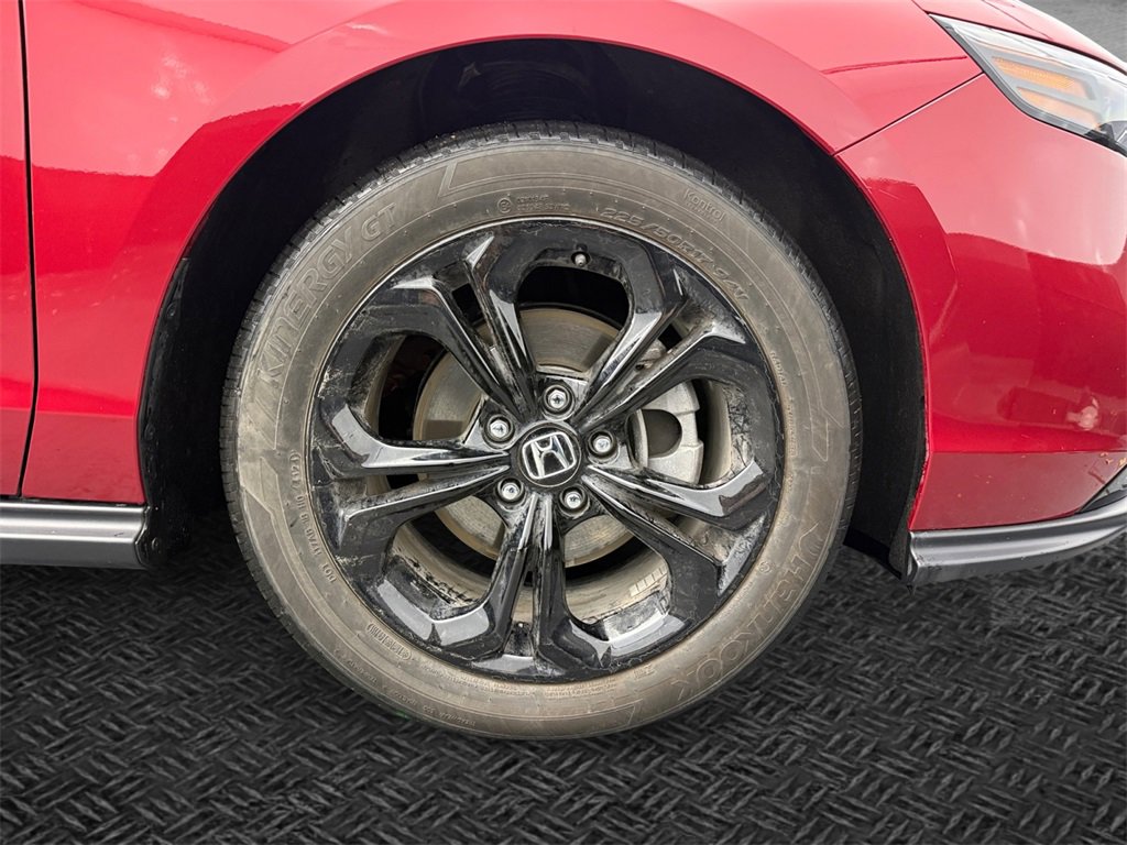 Used 2025 Honda Accord SE image 11