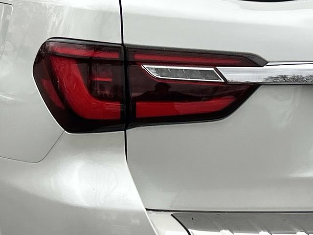 Used 2024 INFINITI QX80 Luxe image 12