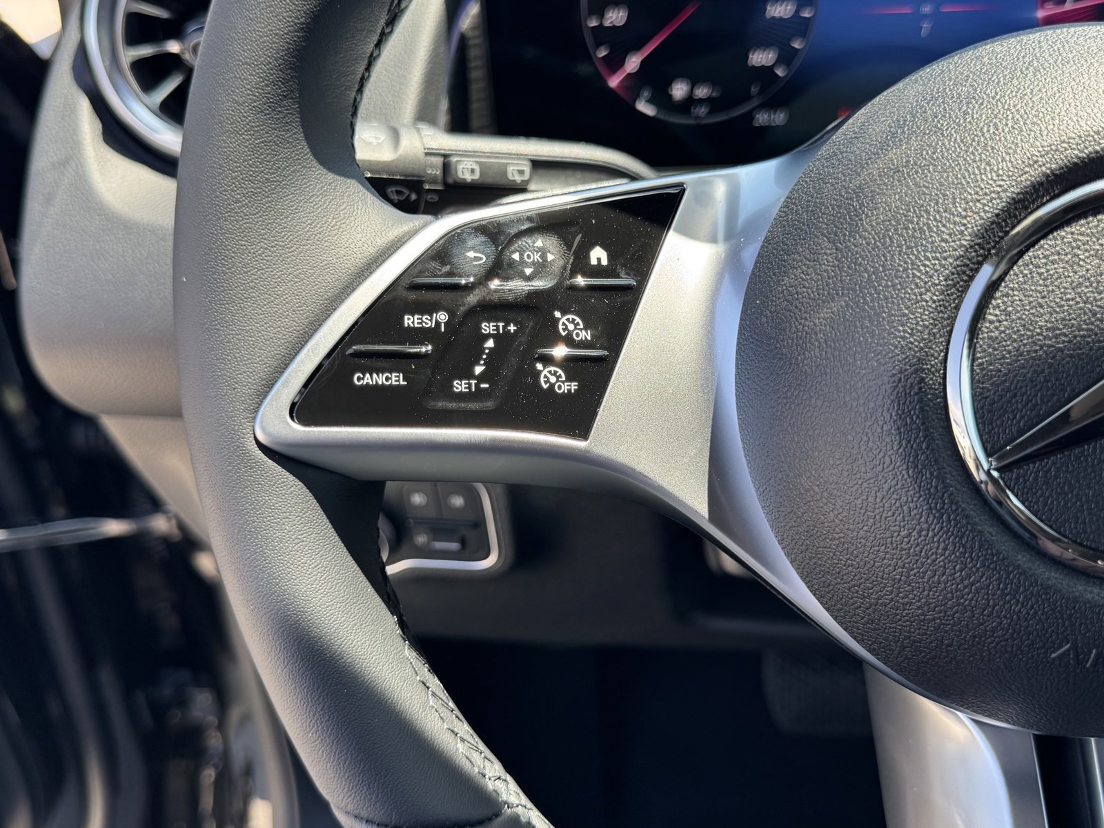 New 2026 Mercedes-Benz GLB 250 image 24