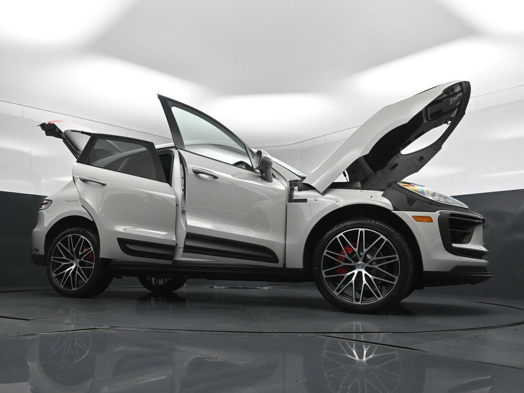 New 2026 Porsche Macan S AWD/4WD image 34