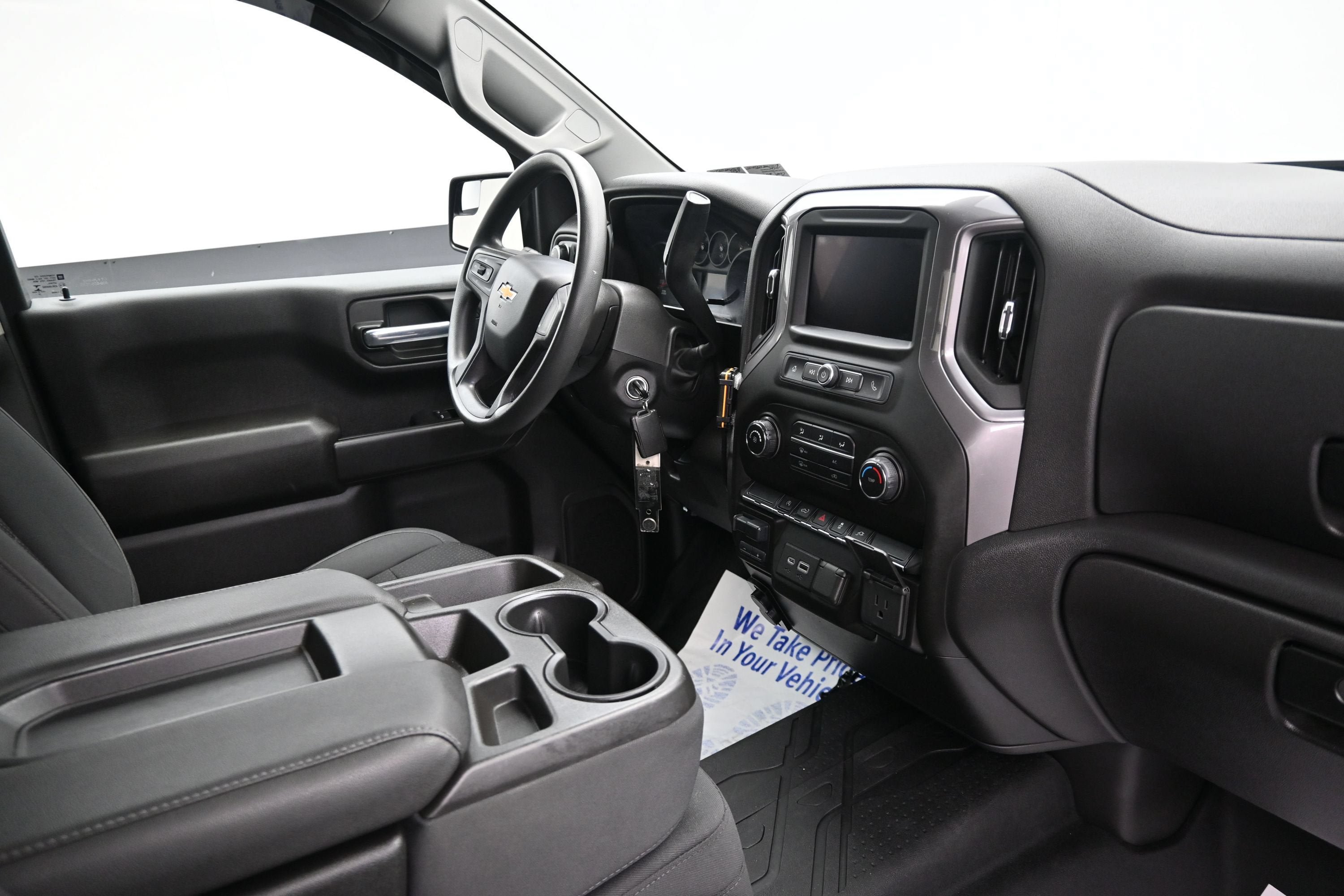 Used 2021 Chevrolet Silverado 1500 Custom AWD/4WD image 28