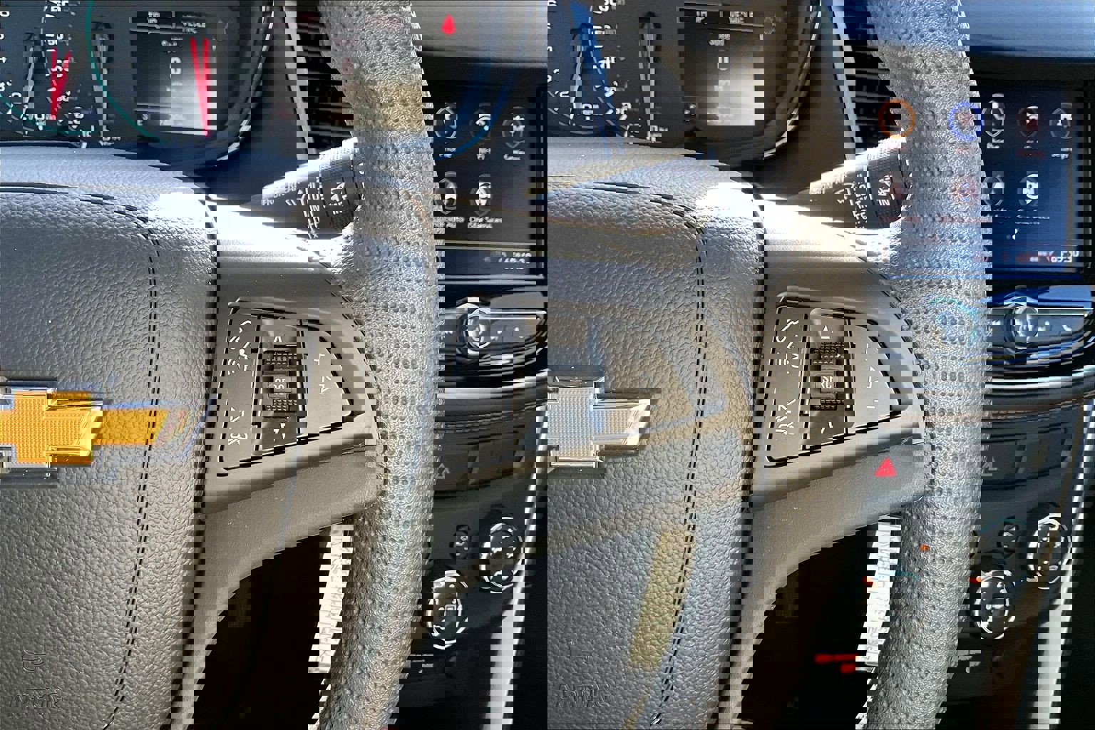 Certified 2022 Chevrolet Trax LS w/ Tint and Cruise Package image 19