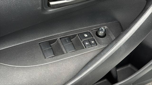 Certified 2025 Toyota Corolla LE FWD image 14