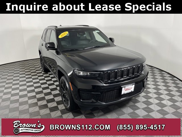 Used 2025 Jeep Grand Cherokee Altitude