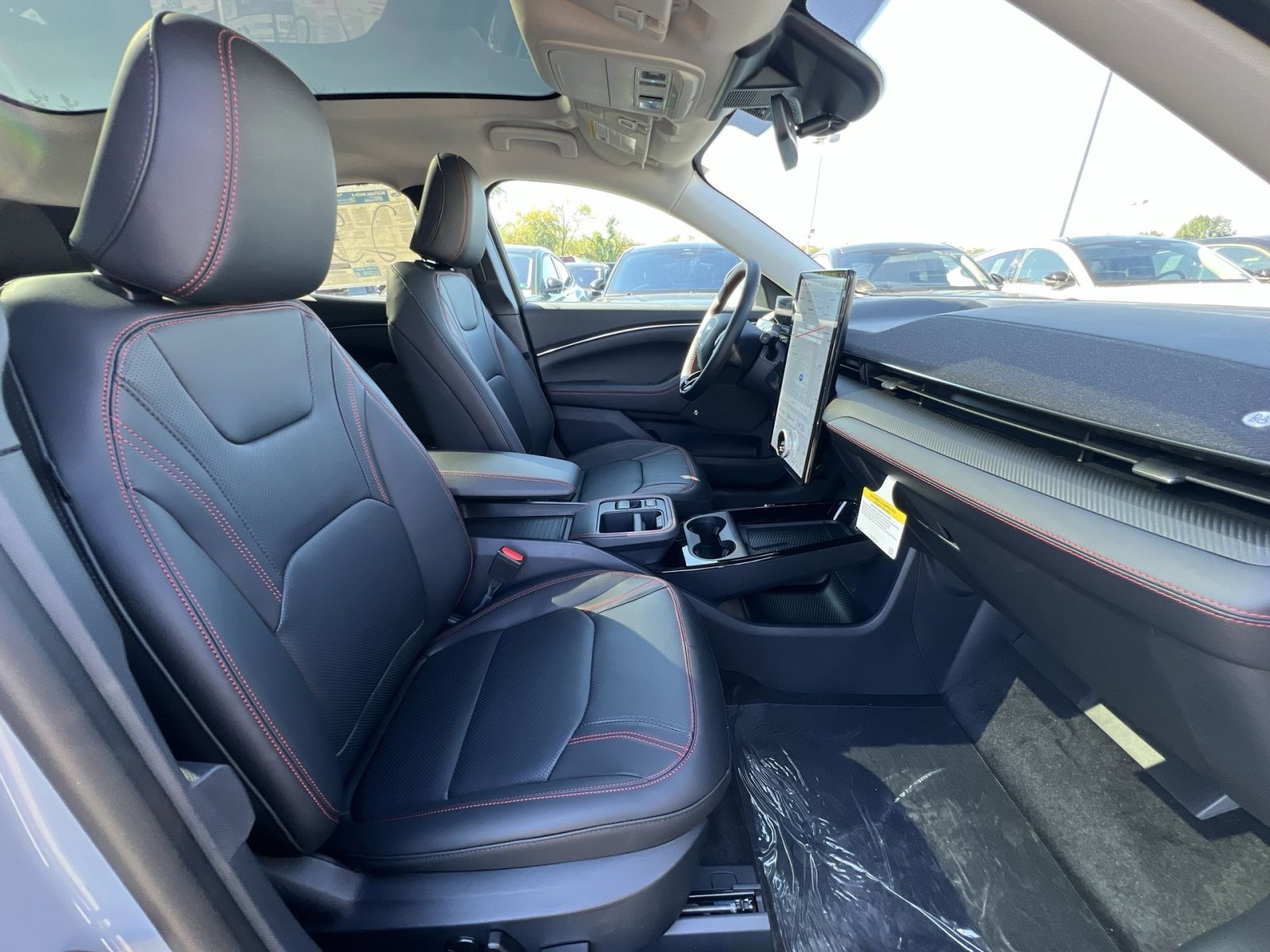 New 2025 Ford Mustang Mach-E Premium w/ Sport Appearance Package AWD/4WD image 26