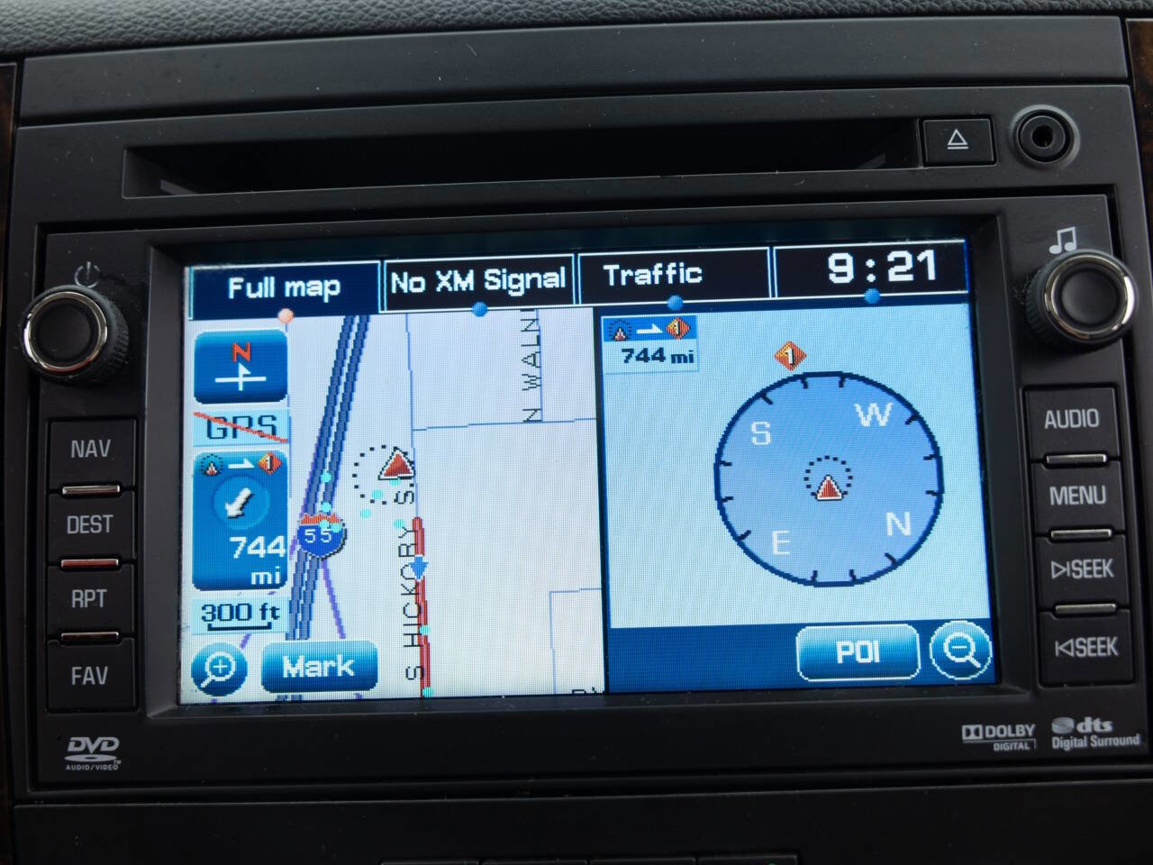 Used 2011 GMC Yukon XL Denali image 35