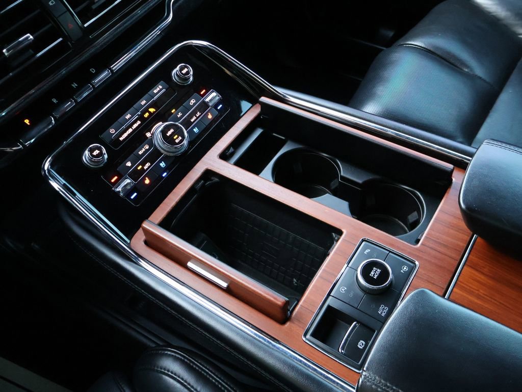 Used 2020 Lincoln Navigator Reserve w/ Equipment Group 208A Reserve image 28