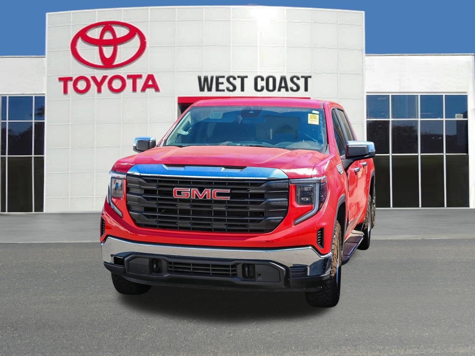 Used 2023 GMC Sierra 1500 Pro w/ Pro Value Package AWD/4WD image 1