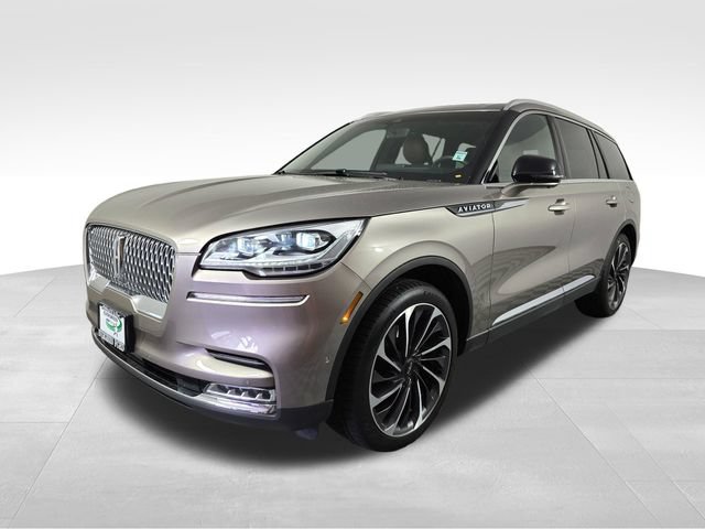 Used 2020 Lincoln Aviator Reserve w/ Equipment Group 202A AWD/4WD image 3