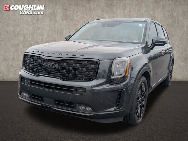 Used 2022 Kia Telluride SX w/ SX Prestige Package image 3