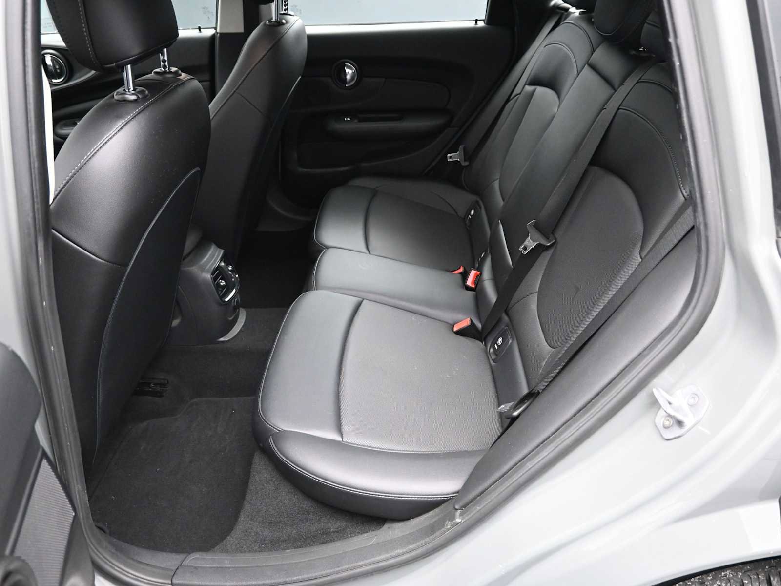 Used 2018 MINI Cooper Clubman image 11