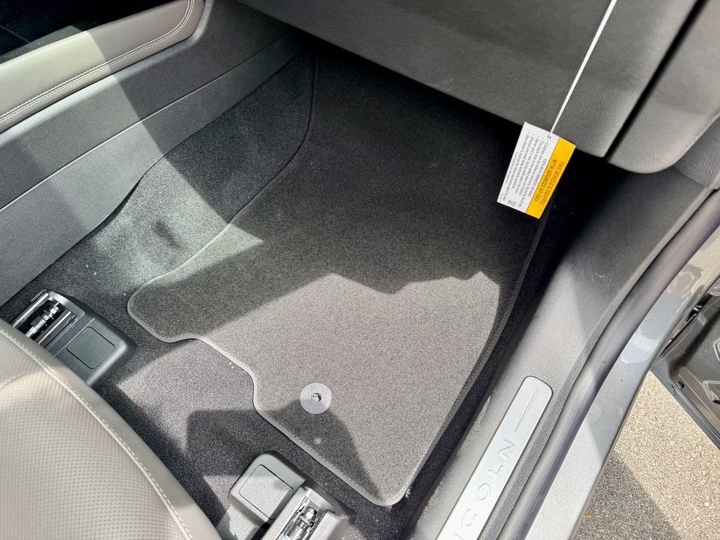 New 2025 Lincoln Corsair Grand Touring AWD/4WD image 21
