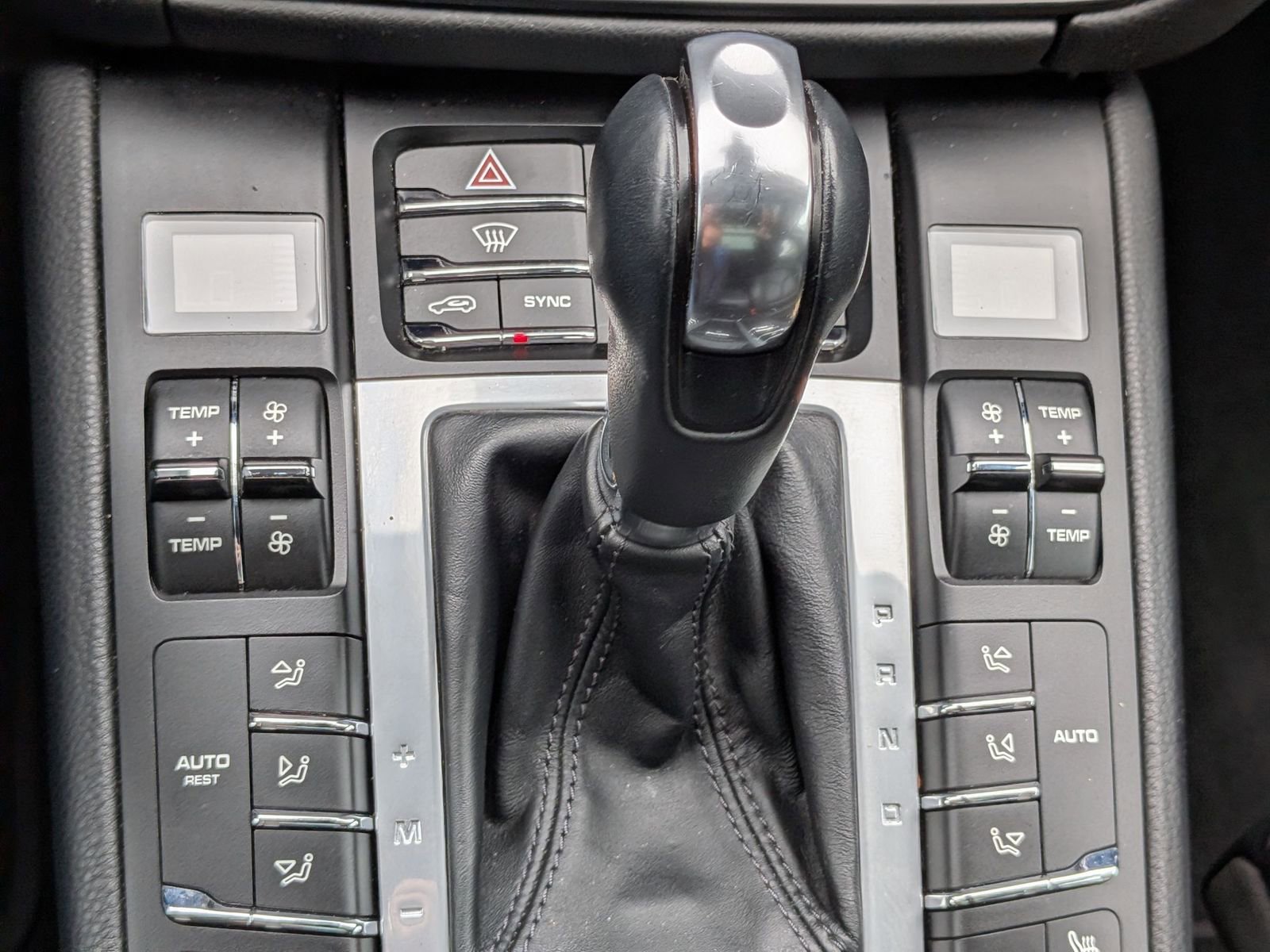 Used 2021 Porsche Macan S image 25