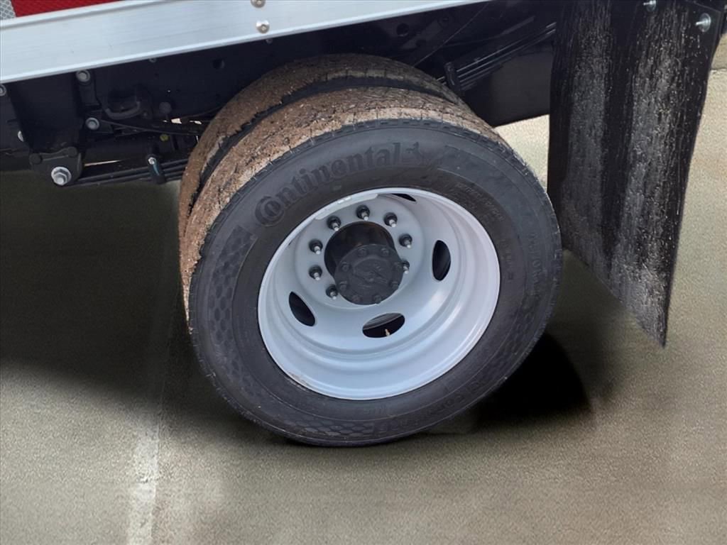 New 2026 Ford F550 2WD Regular Cab Super Duty image 25