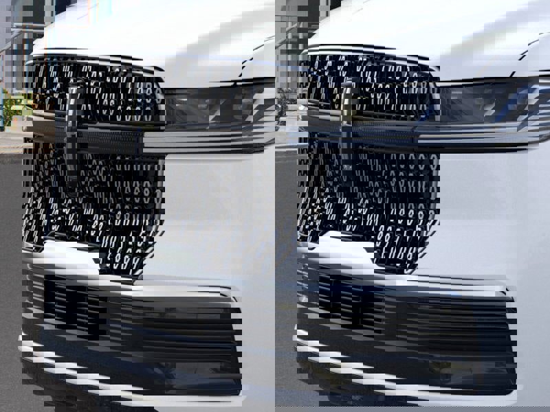 New 2026 Lincoln Navigator Reserve image 17