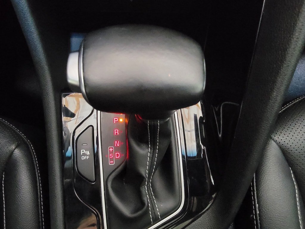 Used 2020 Kia Niro EX Premium FWD image 18