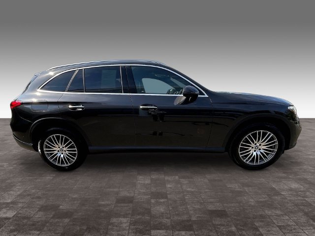 Used 2026 Mercedes-Benz GLC 300 4MATIC image 8