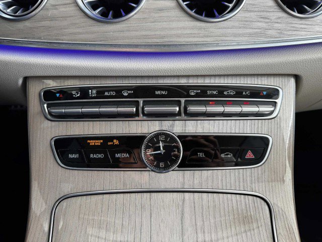 Used 2019 Mercedes-Benz E 450 4MATIC Cabriolet image 43