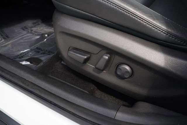 Used 2021 Hyundai Kona Ultimate FWD image 12