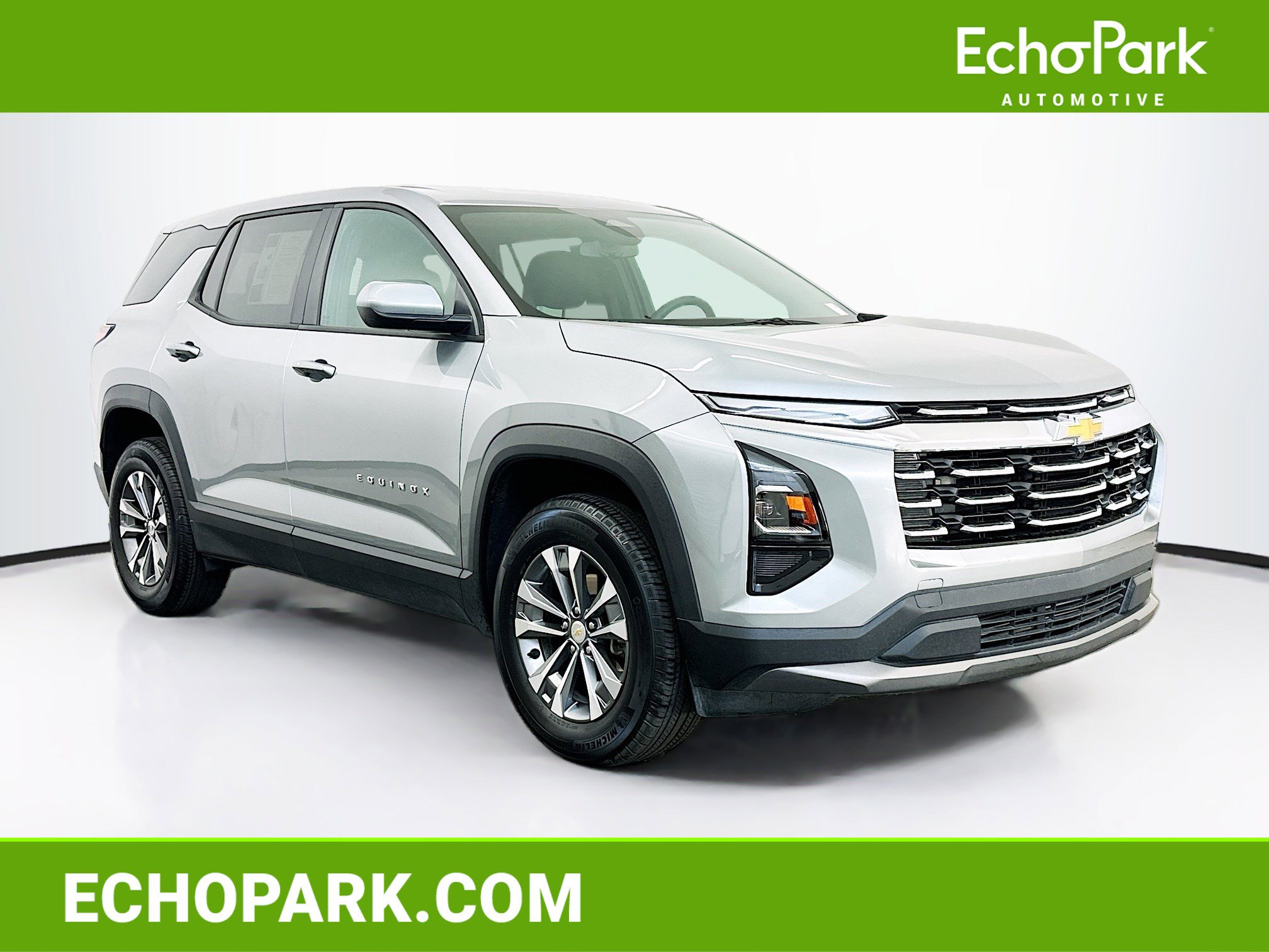Used 2025 Chevrolet Equinox LT AWD/4WD image 1
