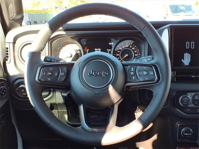 New 2026 Jeep Wrangler Unlimited Rubicon w/ Steel Bumper Group image 17