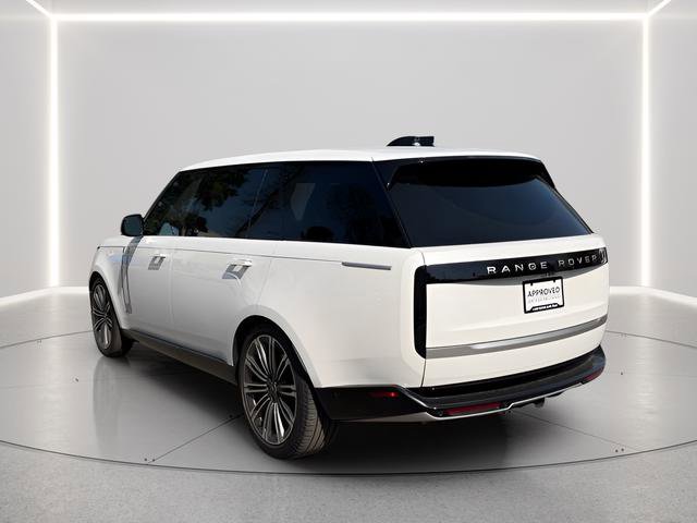 Certified 2024 Land Rover Range Rover Long Wheelbase Autobiography image 3