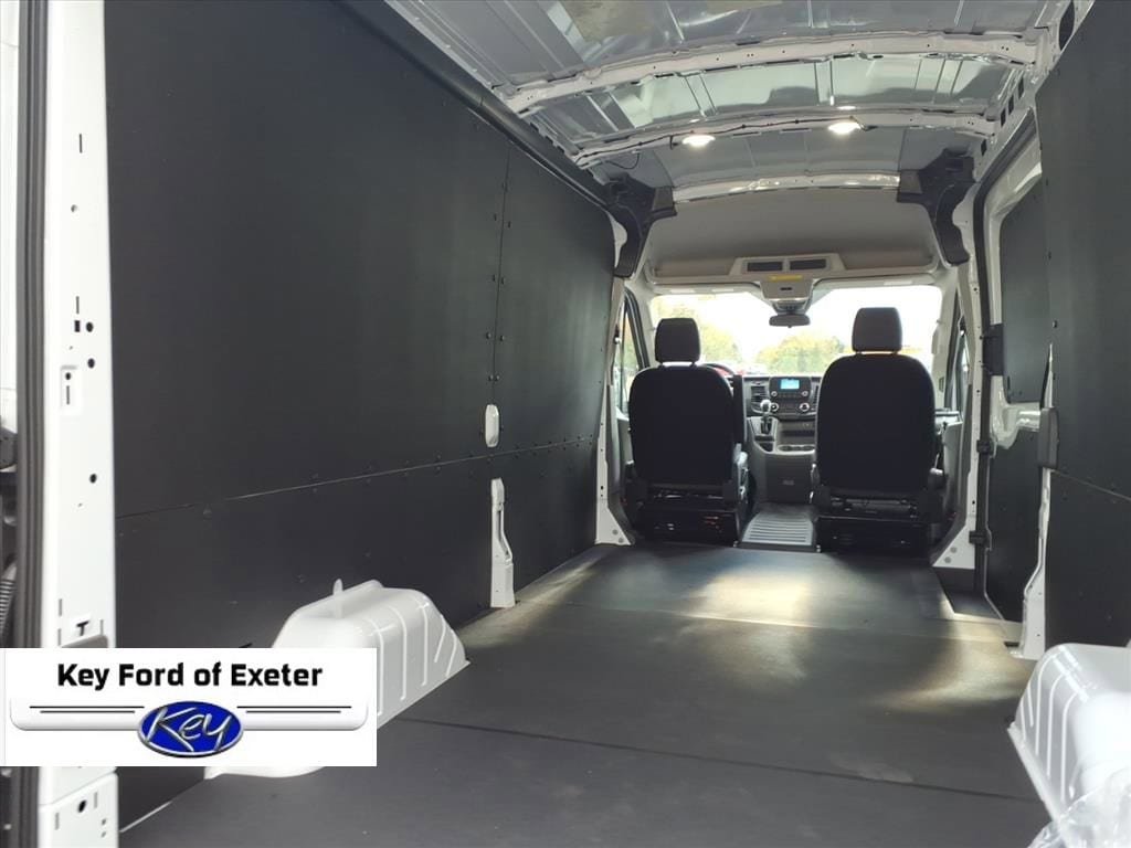 New 2025 Ford Transit 250 148 Medium Roof w/ Load Area Protection Package RWD image 15