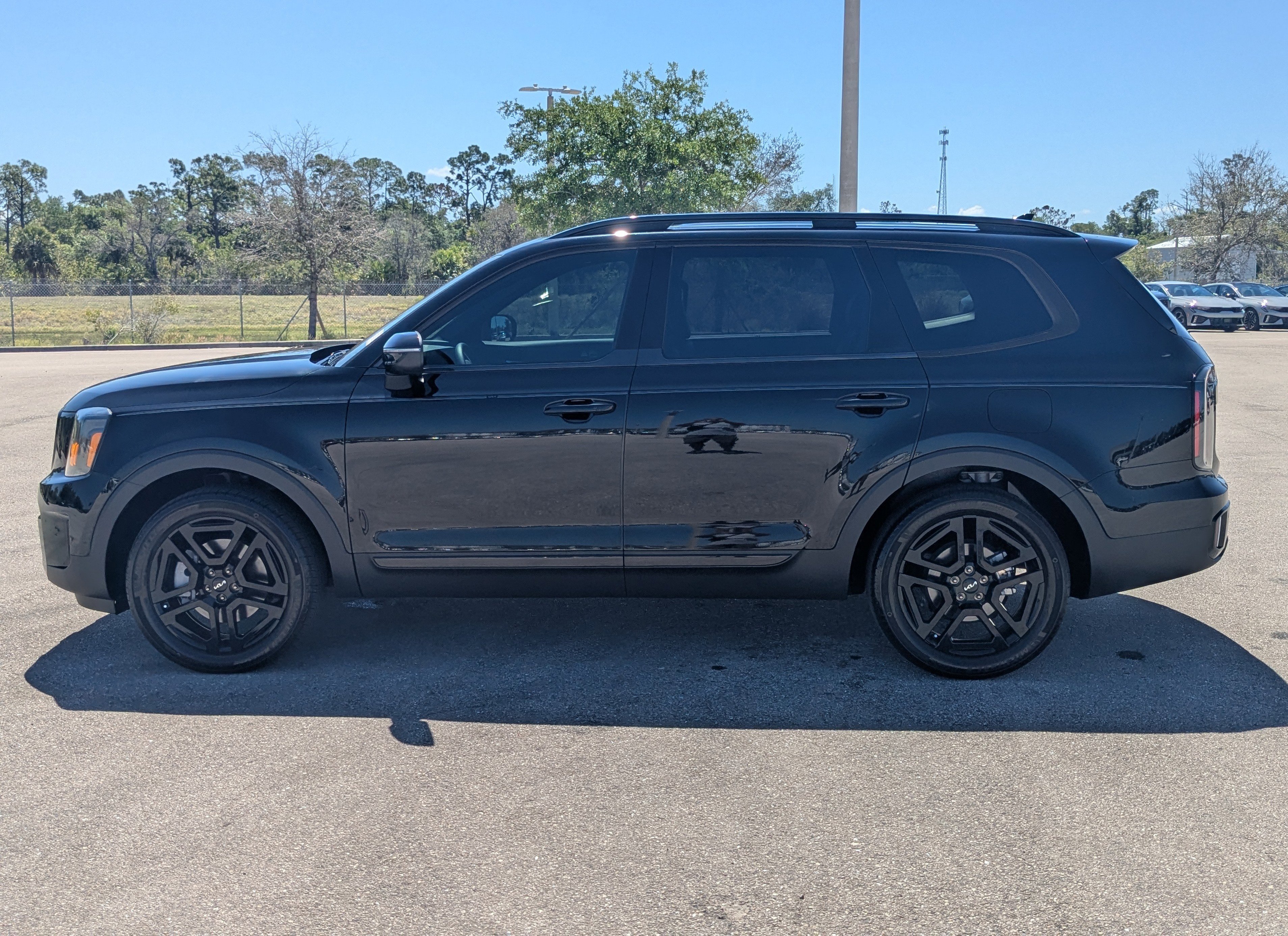 Certified 2024 Kia Telluride EX X-Line AWD/4WD image 8